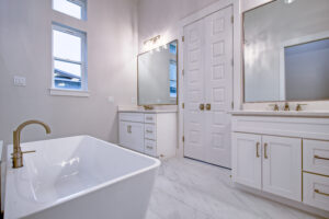 9410 Vista Bella Dr-35